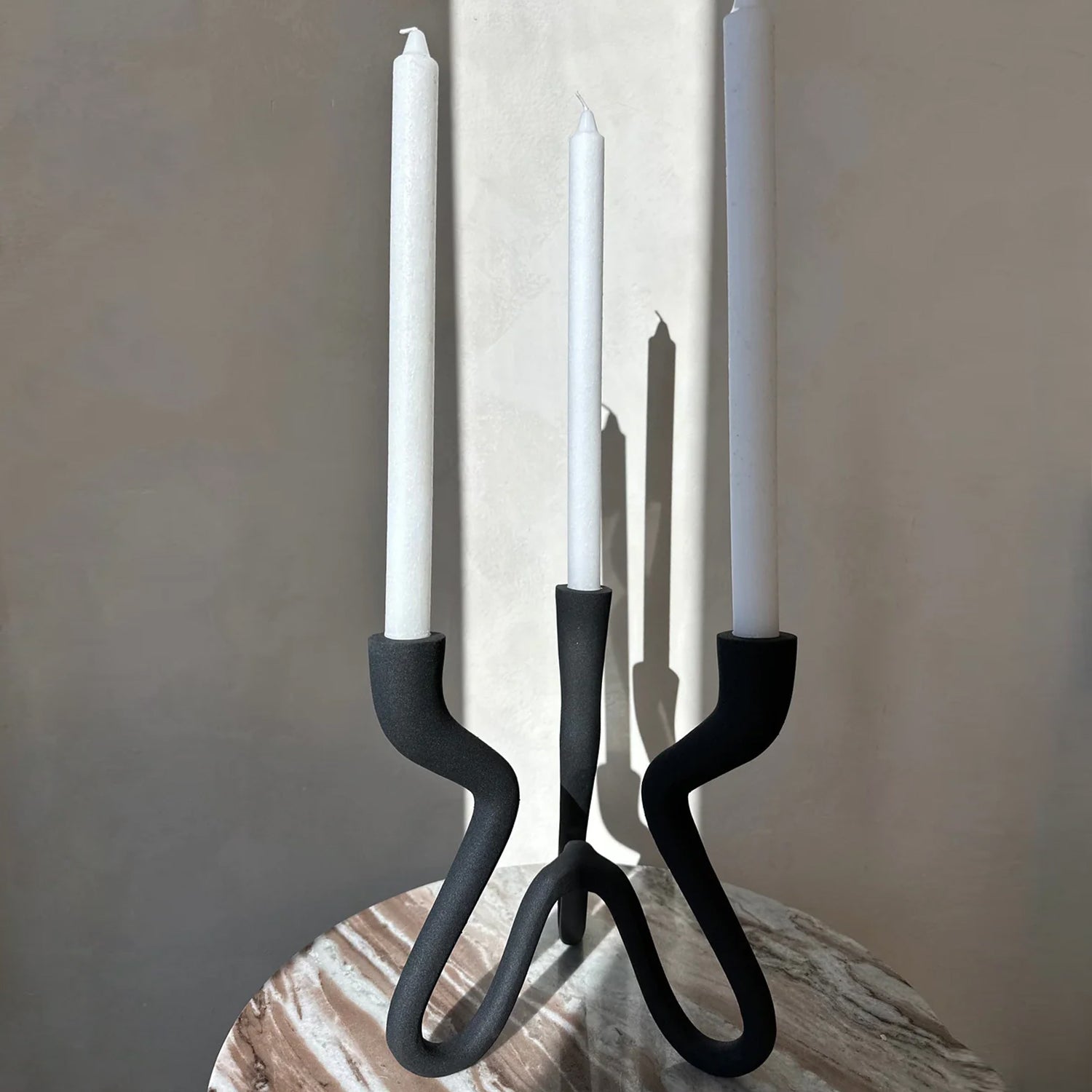 Candelabro Escultural Negro